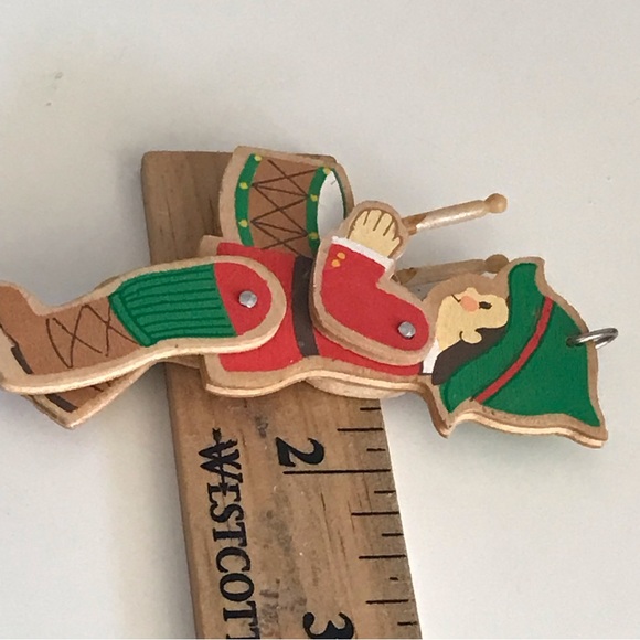 HALLMARK - Drummer Boy Movable Wooden Keepsake Christmas Ornament  - VTG 1980's - Picture 12 of 12